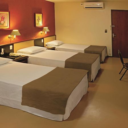 Lira Hotel Курітіба Екстер'єр фото