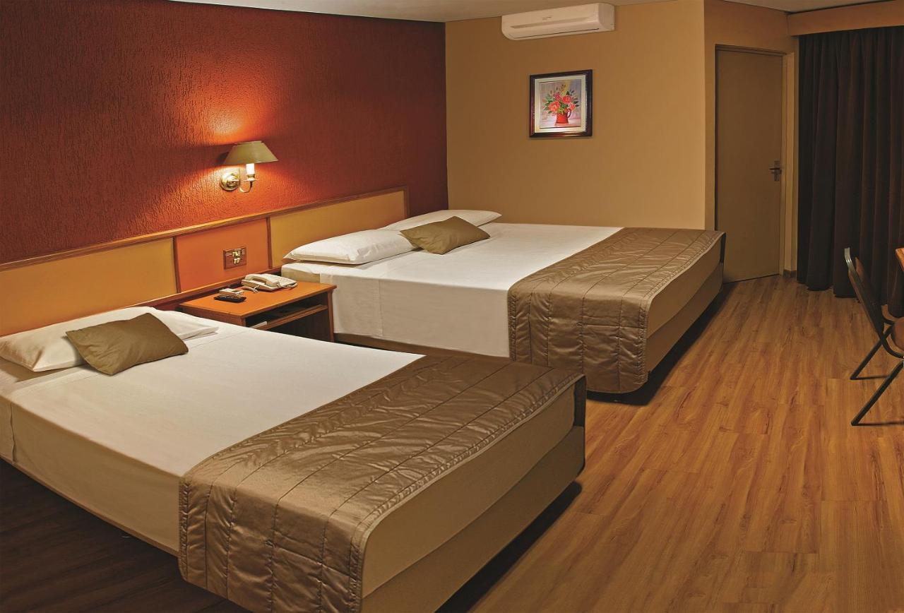Lira Hotel Курітіба Екстер'єр фото