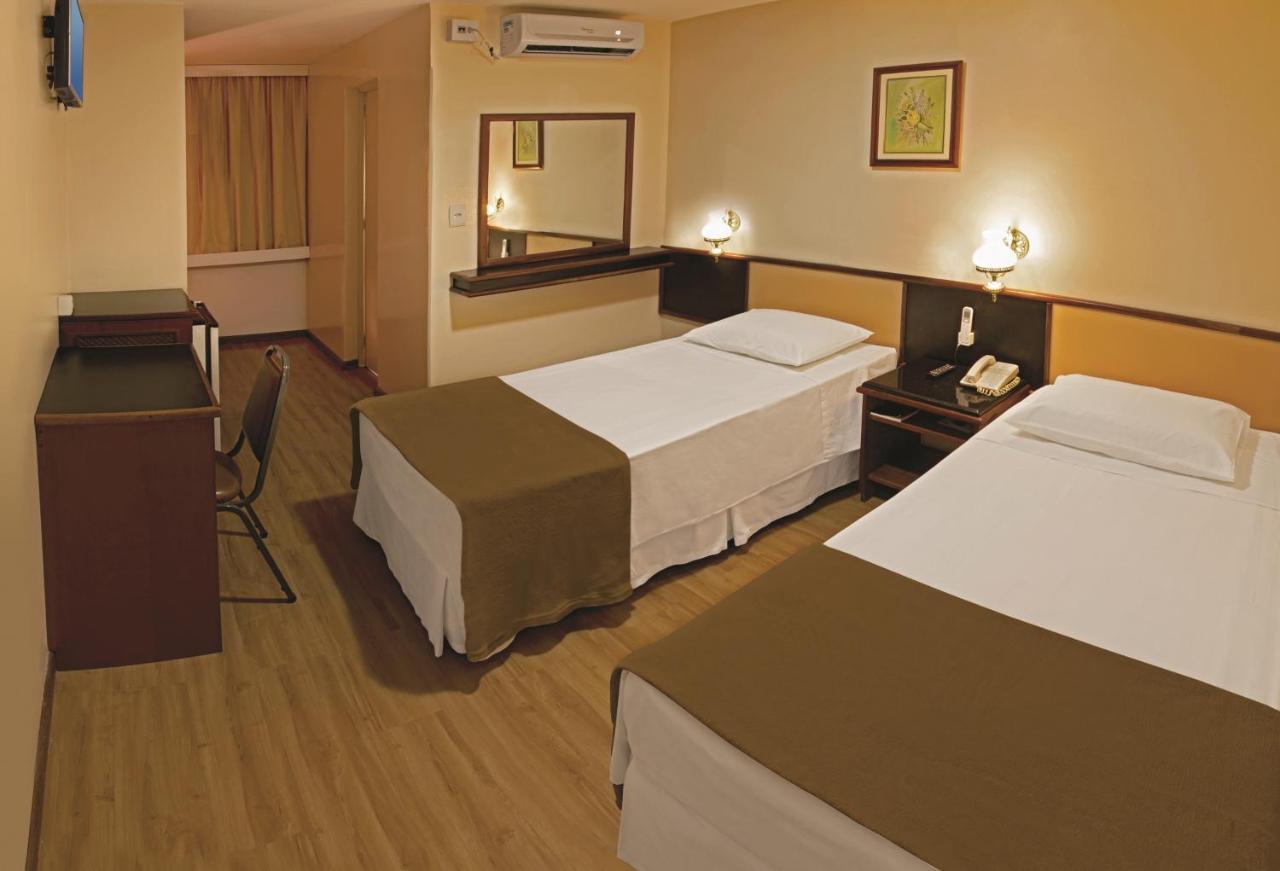 Lira Hotel Курітіба Екстер'єр фото