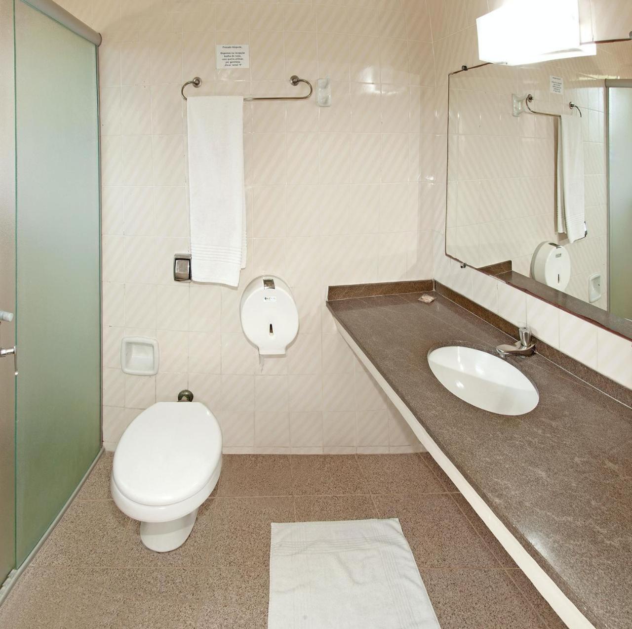 Lira Hotel Курітіба Екстер'єр фото