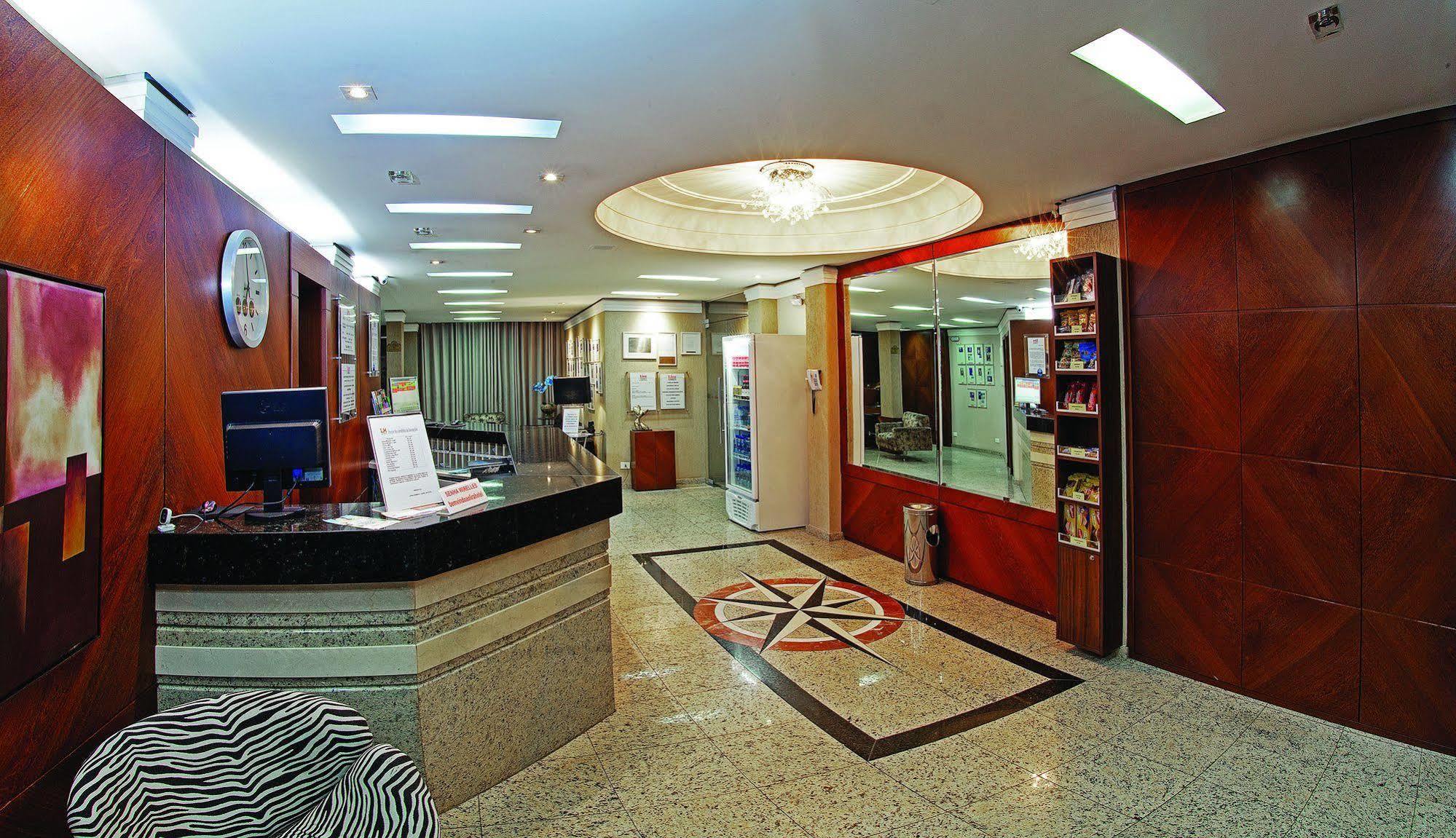 Lira Hotel Курітіба Екстер'єр фото